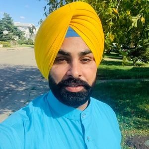 Meet your Posher, Harminder